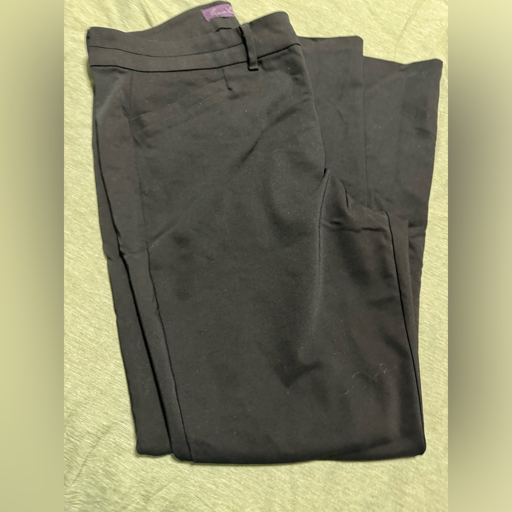 Women’s Gloria Vanderbilt dress pants. Worn once size 16